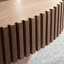 Table basse ovale en bois 43,5 "avec relief fabriqué à la main | Base de piédestal robuste, conception en forme d'olive pour le salon-207233668