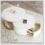 Table basse gigogne ronde moderne cannelée avec tiroir en blanc et or 31,5 po-1026654880