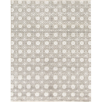 Hand-Knotted High-Quality Gray and Silver Area Rug