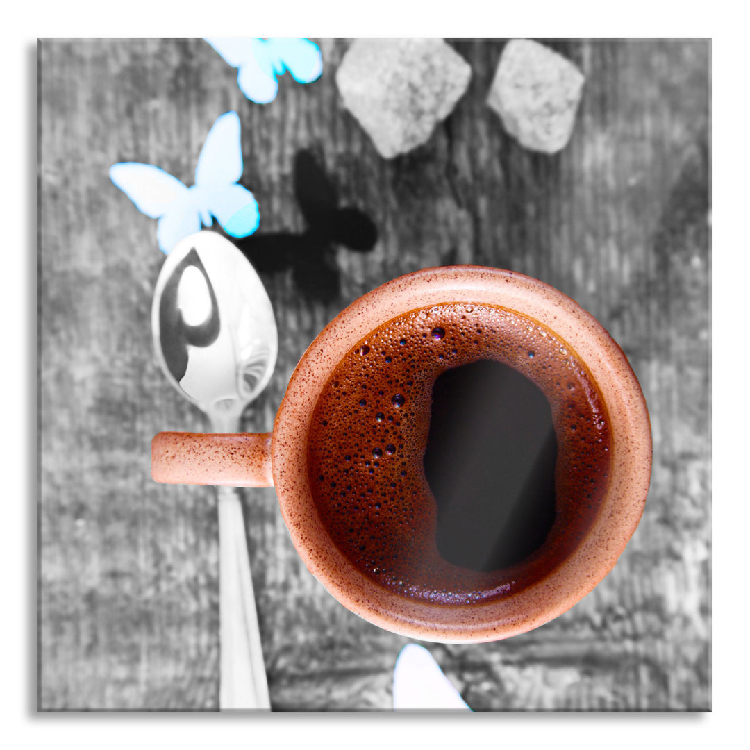 Glasbild "Kaffee mit Schmetterlingsdeko"