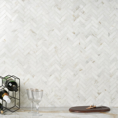 Carreau de mosaïque en marbre blanc à motif de chevrons 1 po x 3 po (0,97 pieds carrés / feuille)