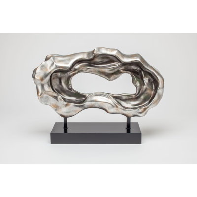 Figurines & Sculptures