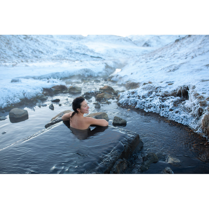 Beanfields Girl In Hot Spring, H 8 po x l 12 po