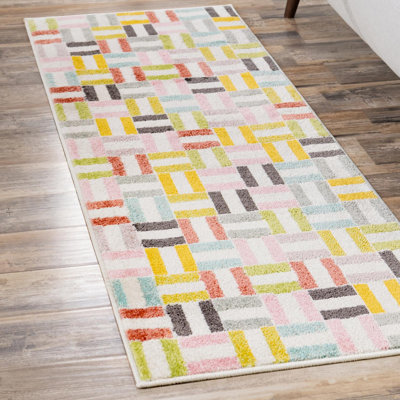 Geometric Polypropylene Plastic Rug