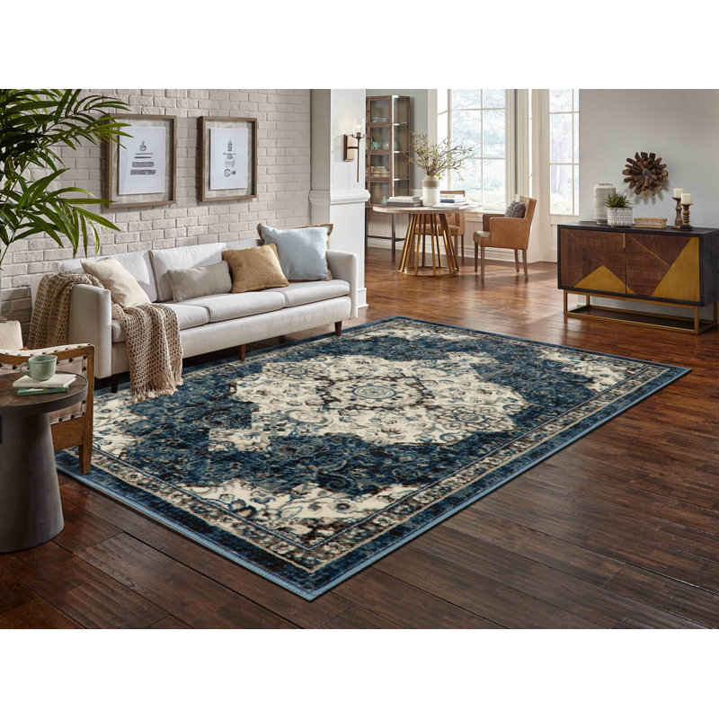 Tapis oriental transitionnel bleu / blanc / gris de la collection Ostergren, Rectangle 1 pi 9 po x 3 pi 2 po