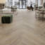 Planches en vinyle Blues Herringbone SPC - 29,5 po x 5,9 po - chêne royal-127425732
