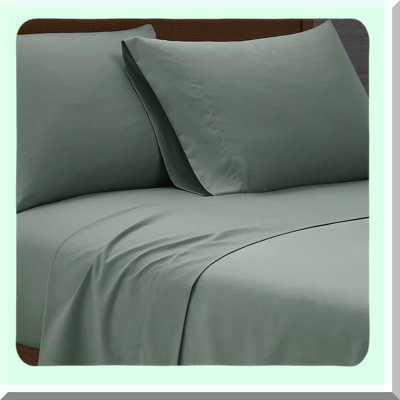 Luxury Soft Microfiber Sheet Set - 6 Piece Solid Bedding Bundle with Pillowcases - Garment Washed for Ultimate Comfort and Durability