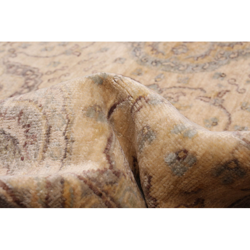 Tapis beige Pako Mamluk 6 pi 9 po x 9 pi 0 po
