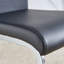 Chaise en porte-à-faux en cuir Ilynn-144333104