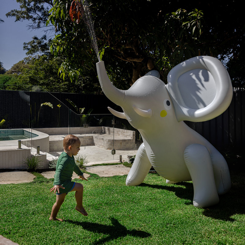 Gicleur gonflable géant: Eli l'éléphant gris