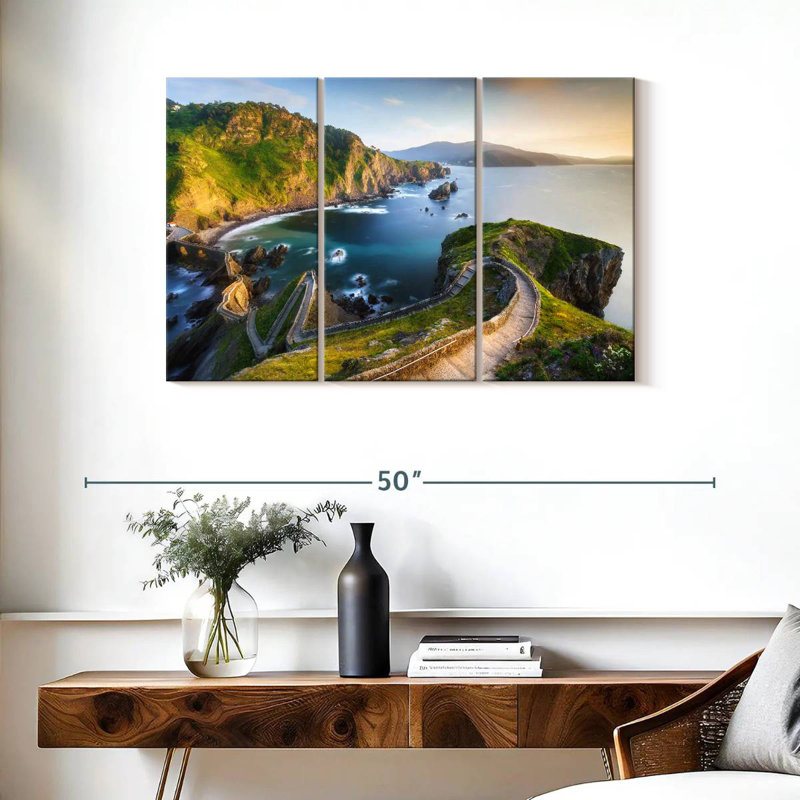 Alvord Gaztelugatxe Stairs, H 24 po x l 38 po
