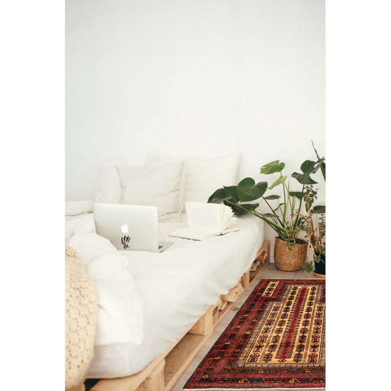 Tapis brun Teimani 2 pi 10 po x 4 pi 10 po