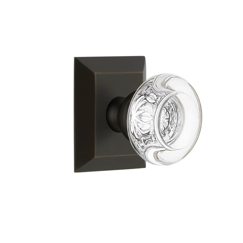 Rosette Grandeur Fifth Avenue avec bouton en cristal Bordeaux, Bronze éternel