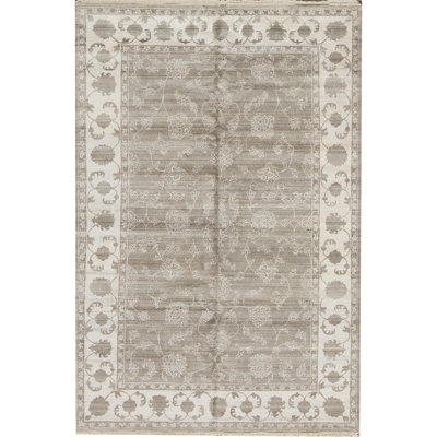 Luxa Floral Area Rug