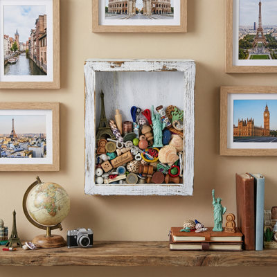 Cadre photo mural en bois blanc délavé
