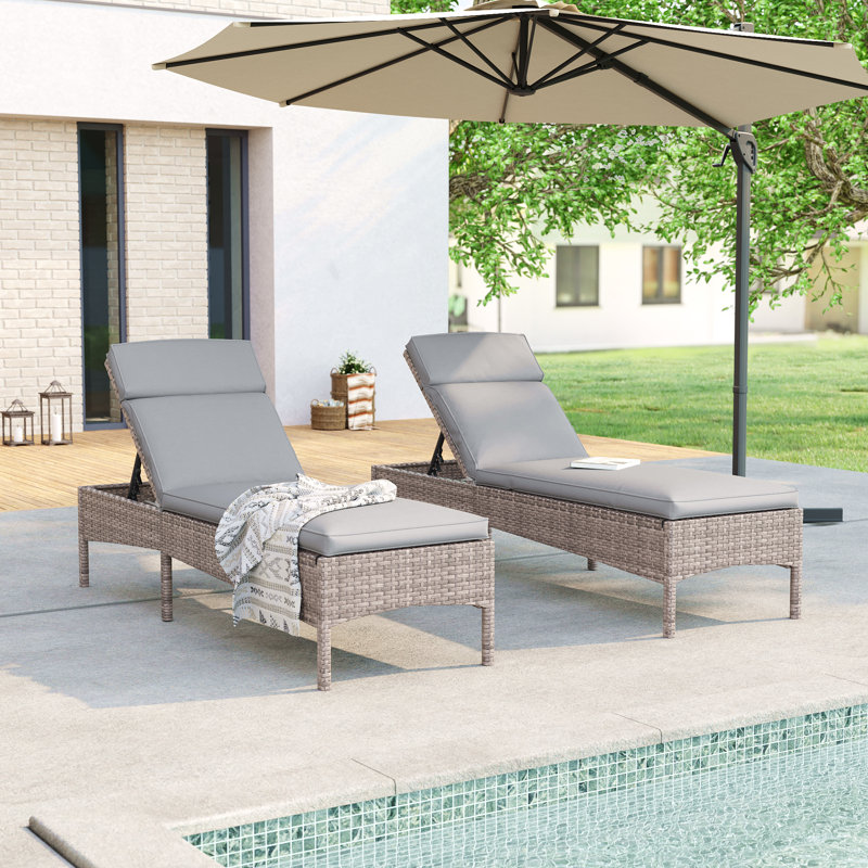 Ensemble de chaises longues inclinables avec coussin Lorise (ensemble de 2), Gray