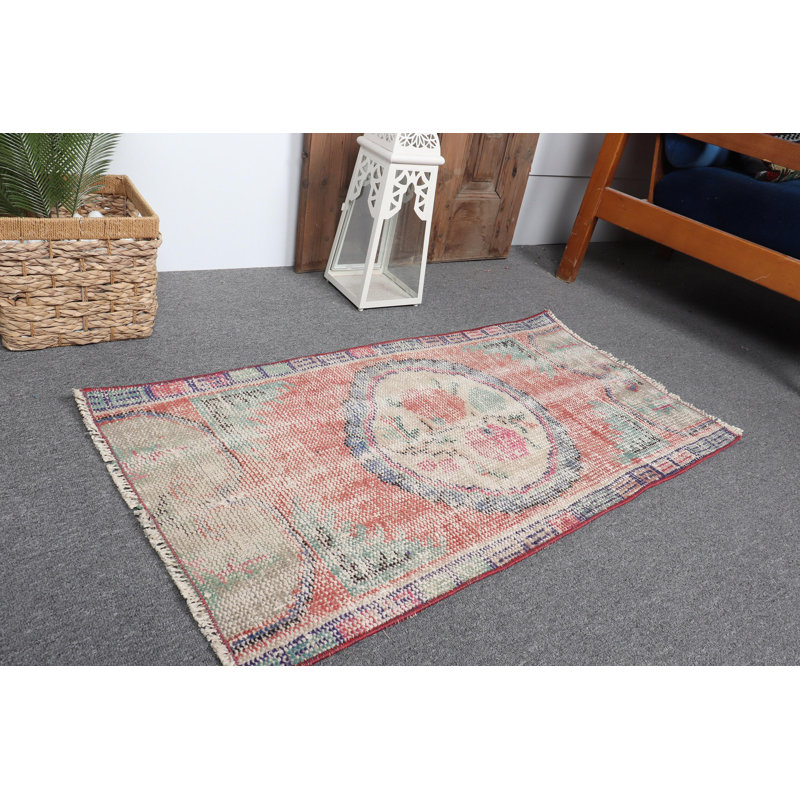 Small Antique Turkish Oushak Rug - Rustic Woven Floor Mat for Entryway Decor