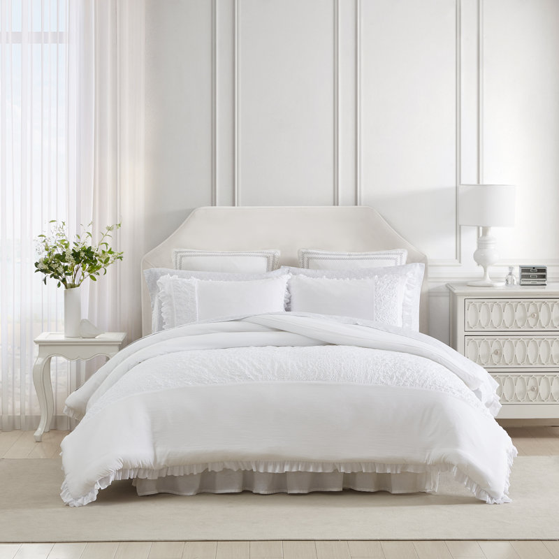 MF Eyelet Laura Ashley Eyelet Ruffle Reversible White Comforter Set, Queen Comforter + 2 Standard Shams