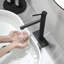 Robinet de lavabo vasque monocommande à fixation sur le comptoir-103374434