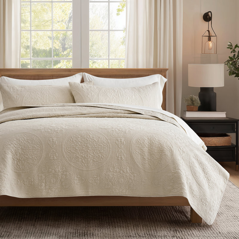 100% Cotton Medallion Stitch Quilt Set, King Quilt + 2 King Shams, Birch