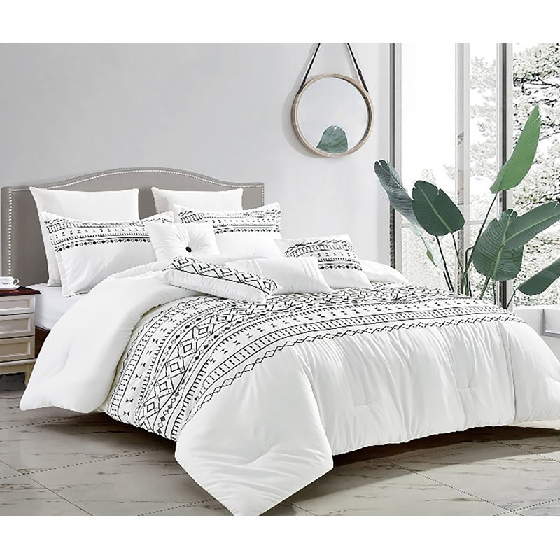 Polyester Flannel Striped Comforter, King Comforter + 6 Additional Pieces