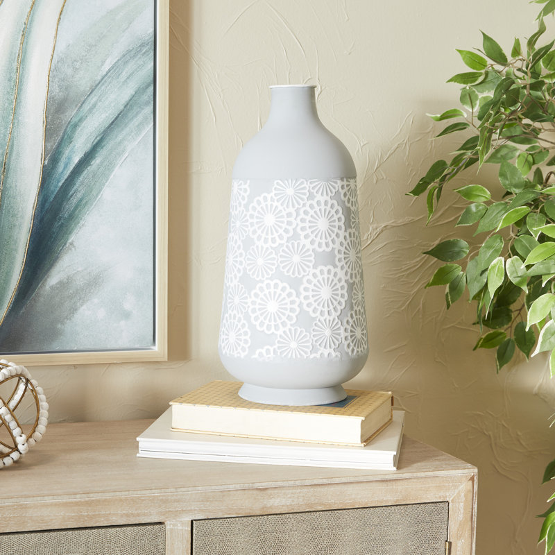 Vase de table en métal Arika, Gris clair