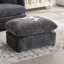 Fauteuil d'appoint pivotant surdimensionné rembourré avec repose-pieds-133963553