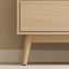 Commode 8 tiroirs couleur bois naturel - Surface rayée et poignées dorées