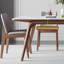 Simple table rectangulaire avec pieds en bois massif-108352875