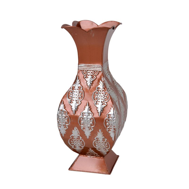 Vase de table en métal