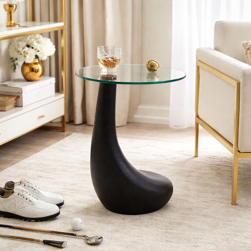 Table de bout moderne avec base en forme de club de golf en béton et plateau en verre trempé Ernstfried