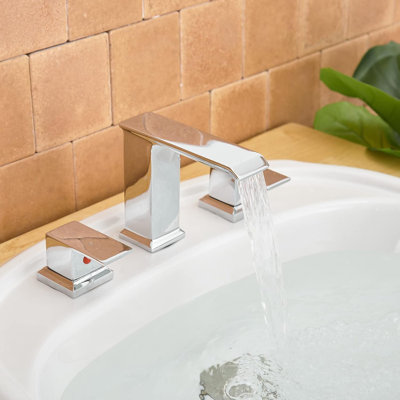 Robinet de salle de bain à large entraxe avec bonde