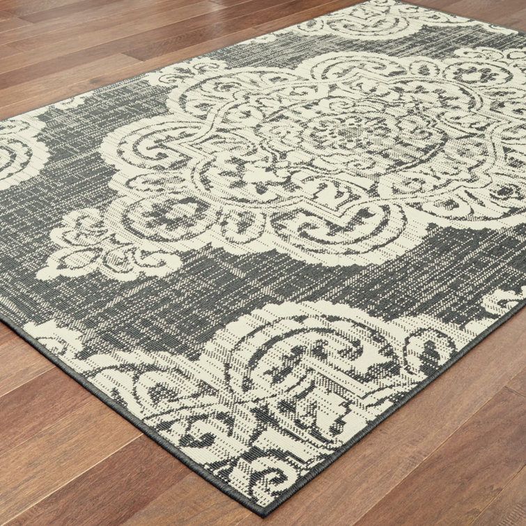 Junor Oriental Indoor / Outdoor Rug