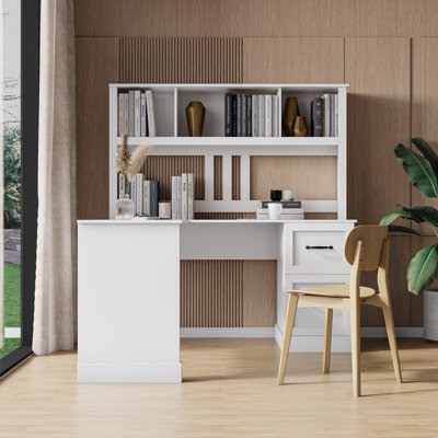 Bureau d'ordinateur à domicile avec huche