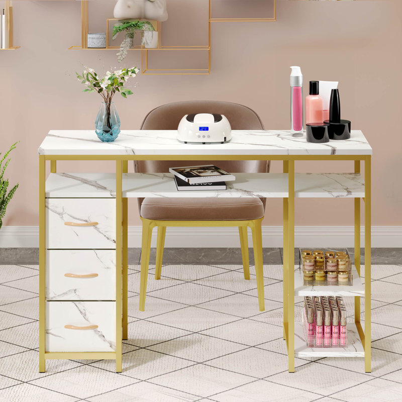 Table manucure avec clou et tablette
