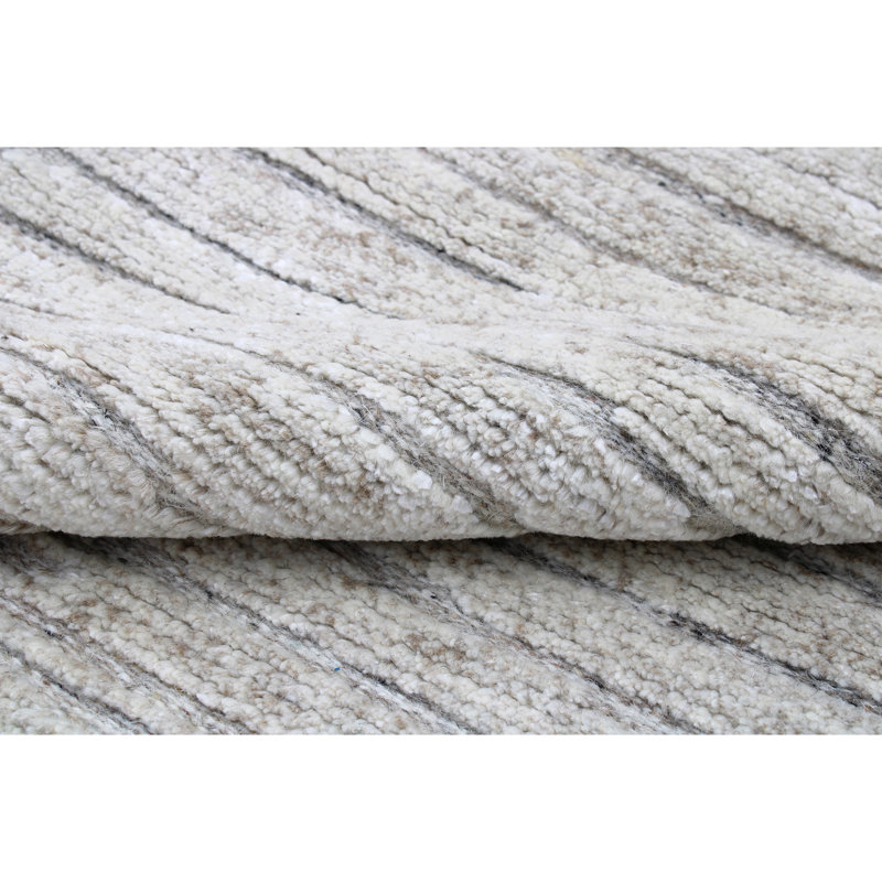 Area Rug in Black/Light Gray, Rectangle 4' x 6'