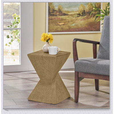 Table d'appoint géométrique Mgo avec un design de sablier torsadé et une finition naturelle de lumière durable pour les intérieurs modernes