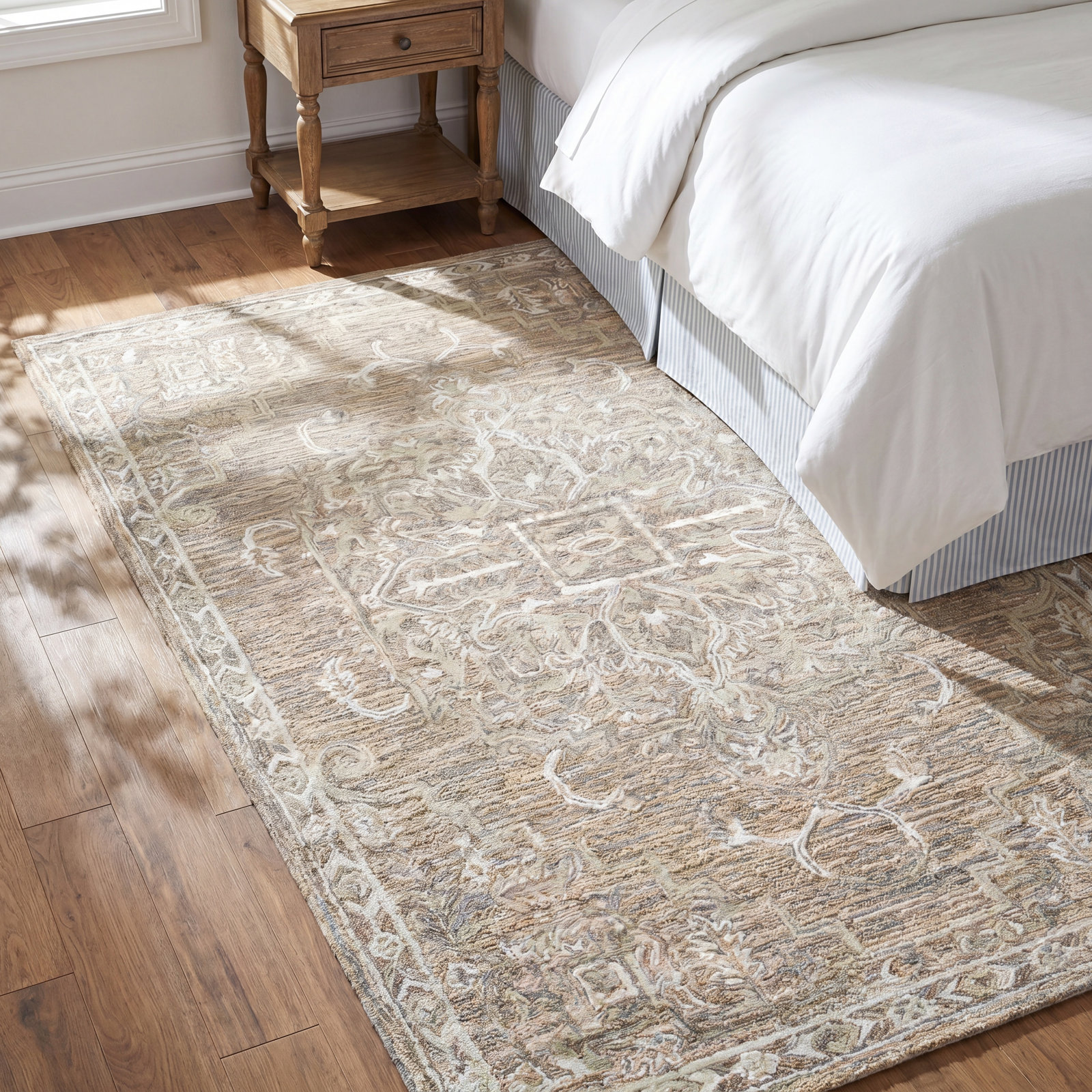 Cait Handmade Brown/Blue/Sage Rug, Rectangle 7' x 9'