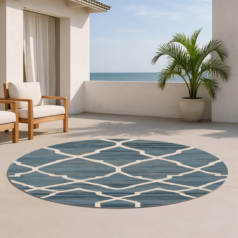 Trellis Gray Indoor and Outdoor Area Rug, Round 5'