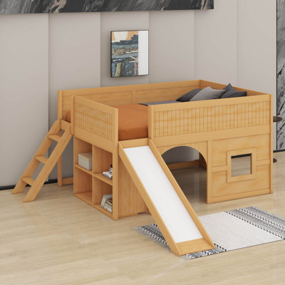 Lit mezzanine double en bois pleine grandeur avec tablettes de rangement et glissade, porte et fenêtre, mezzanine basse en bois à fonctions multiples
