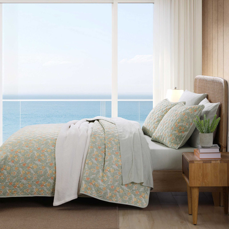 Pineapple Bloom Quilt, Green/Yellow, Queen Quilt + 2 Standard Shams