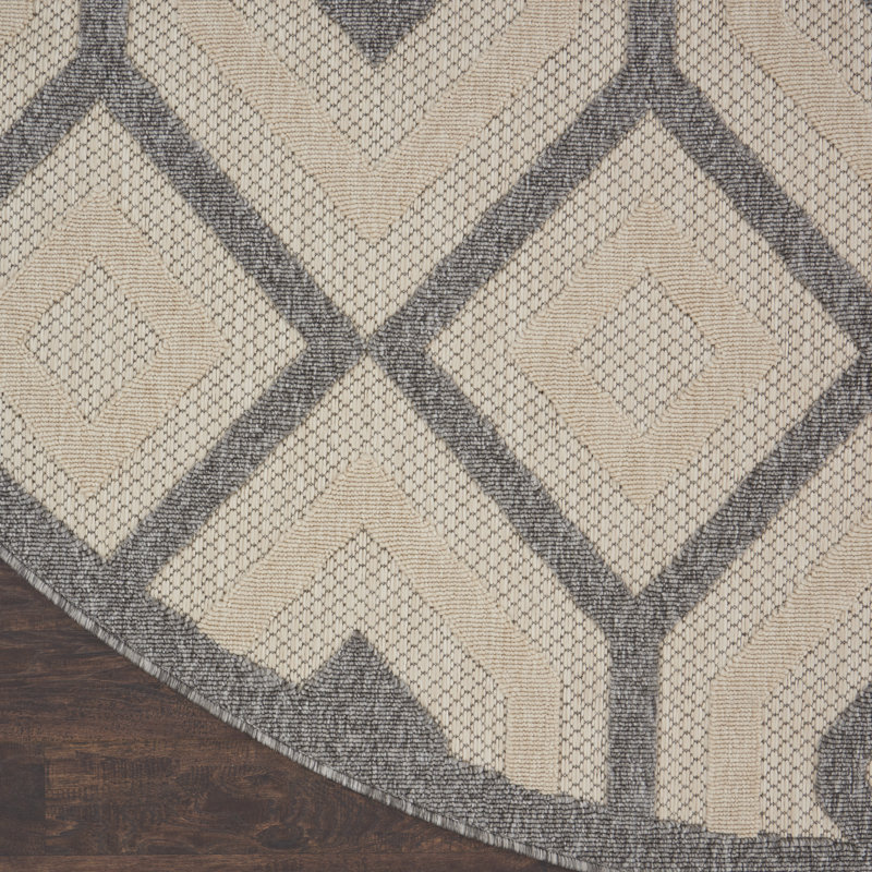 Geometric Indoor / Outdoor Rug, Round 7'10"