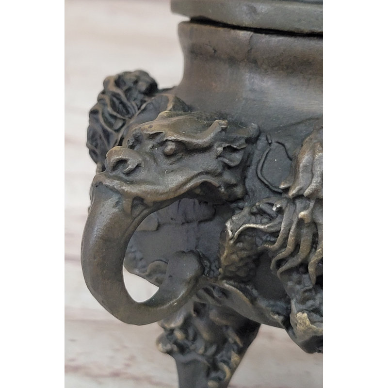 Figurines et sculptures Yeshia