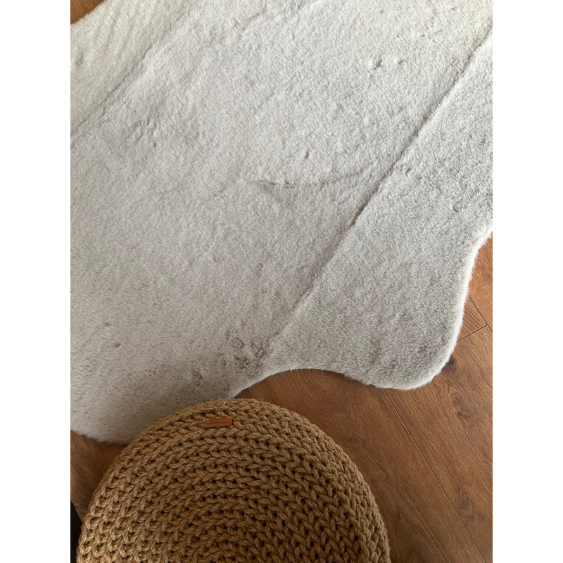 Tapis novateur avec revers antidérapant Guiseppe, Nouveauté 3 pi 3 po x 4 pi 11 po
