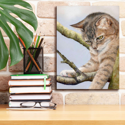 «Tabby In Tree On Canvas» par Janet Pidoux