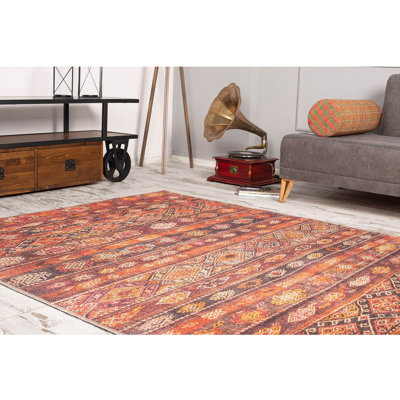Tapis 100% polyester de qualité supérieure, 6,9 x 10,2 pi | 1850 g / m², hauteur de poils de 0,2 po | Polyester recyclé dessous | Lavable à la machine à 30 ° C | Conception douce, durable et écologique pour les espaces de vie modernes