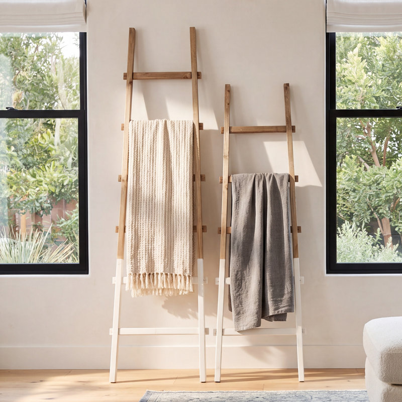 Dipped 6 ft Blanket Ladder