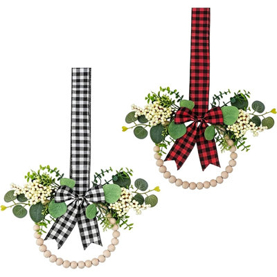 Ensemble de 2 couronnes de perles en bois de style campagnard - décor suspendu rustique avec des nœuds interchangeables en écossais rouge et blanc, des feuilles d'eucalyptus et des baies pour la porte d'entrée, le porche et le mur