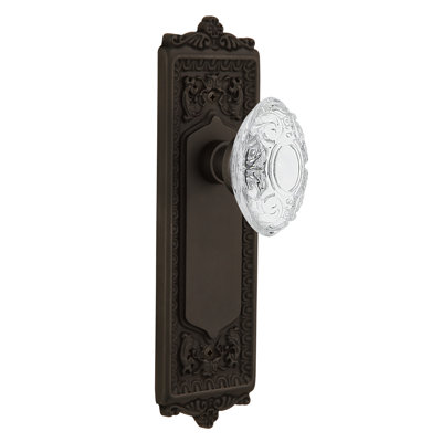 Plaque à œufs et fléchettes avec bouton en cristal de style victorien