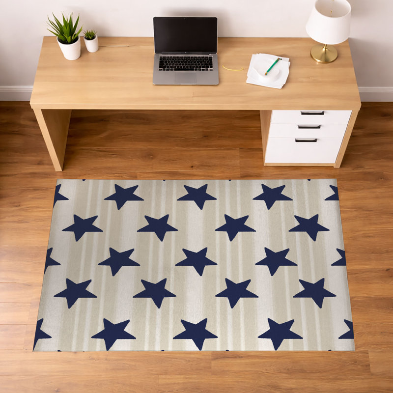 Tapis de bureau léger et antidérapant à profil bas Stars & Stripes, L 84 po x P 60 po, Neutre / bleu